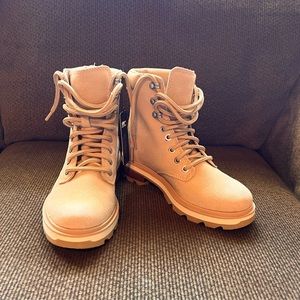 Sorel Ceramic and Canoe Lennox Leather Hiking boot